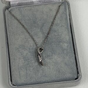 Silver stamped 925 Necklace and pendant 18” with rhinestone sparkle New in box